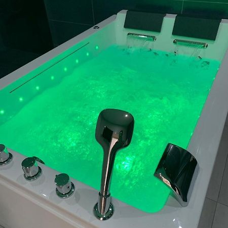 Rcspa Loft Spa Apartment Reims Luaran gambar